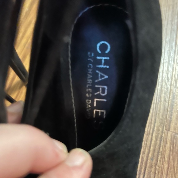 NWOB CHARLES DAVID STRAPPY HEELS - Picture 4 of 5